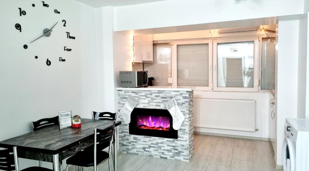 White Apartament, Braila Exterior photo